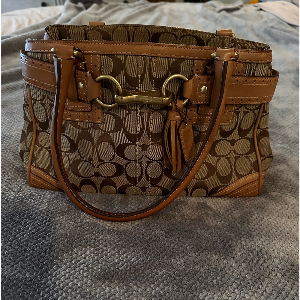Coach Bag. Midsize